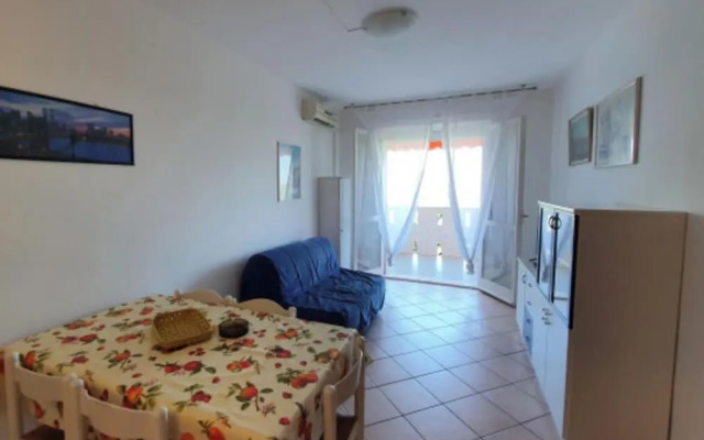 Sunny Terraced Apartment in Lignano