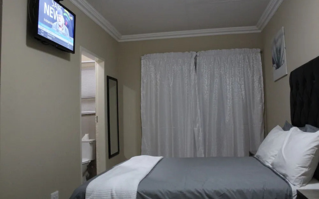 M n M Guest House in Polokwane Turfloop