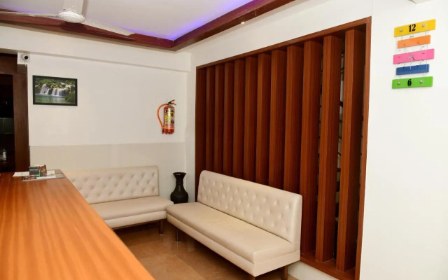 Hotel Monarch Center Point near Dahanu Beach, Bordi