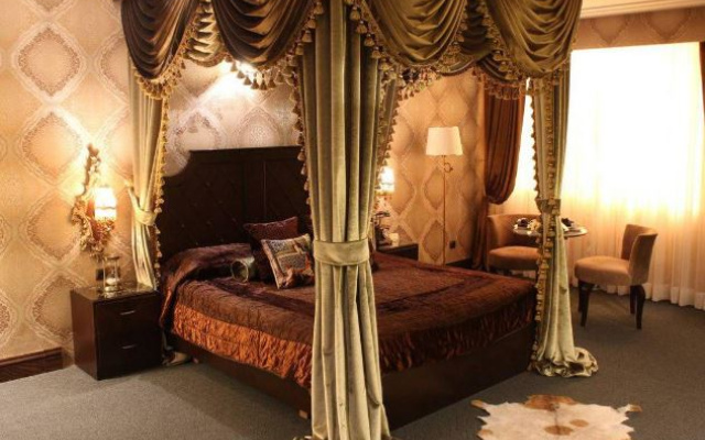 Javad Hotel