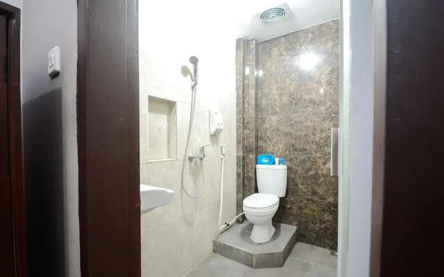 Airy Ahmad Yani Ketintang Baru Dua 12 Surabaya