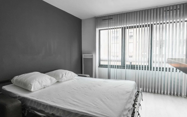 Splendid Studio Near the Wood of Vincennes
