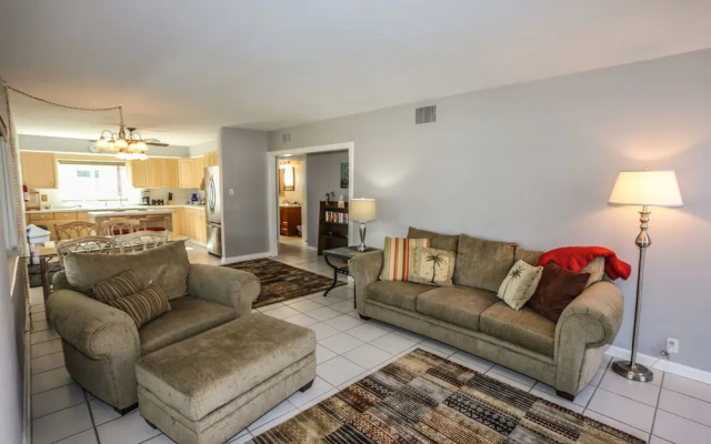 238 Flamingo