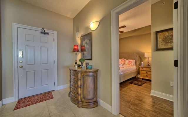 Roomy Oceanfront Condo with Breathtaking View and Beachside Pool - Unit 1906 by RedAwning