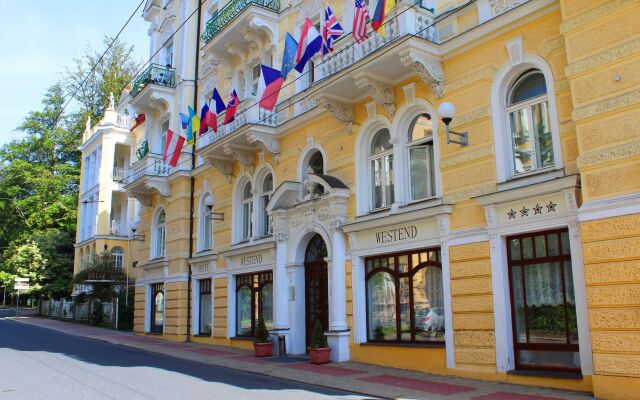 Hotel-Sanatorium Westend вид на фасад