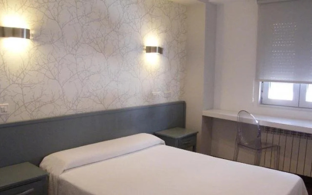 Hostal Valadares