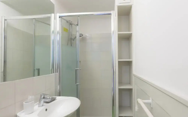 Rental in Rome Frattina Atmosphere Apartment