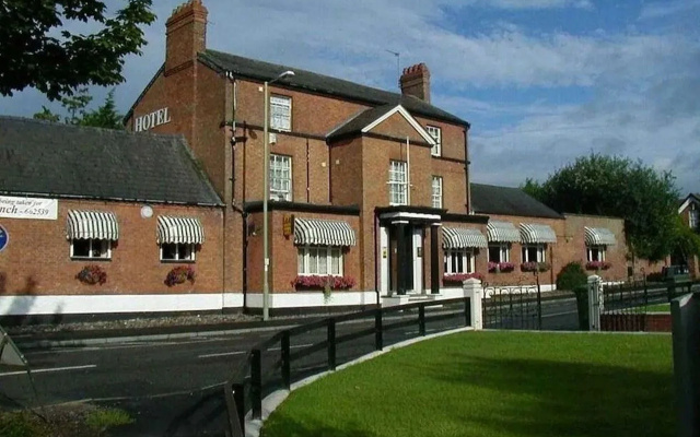 The Dodington Lodge Hotel