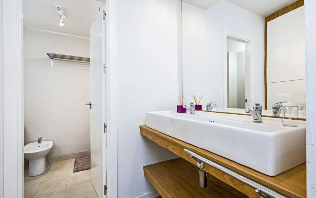 Three-bedroom apartment Cervantes