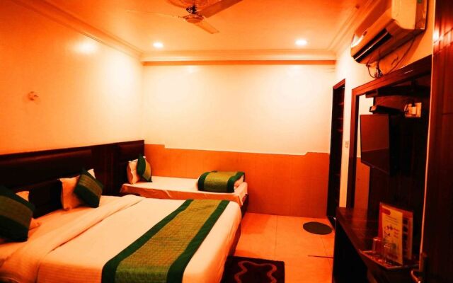 Hotel Kumar Palace