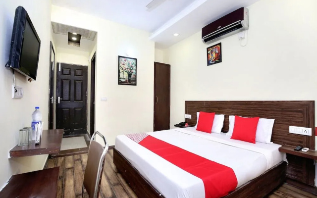 OYO 18540 Hotel Lemon And Chilli