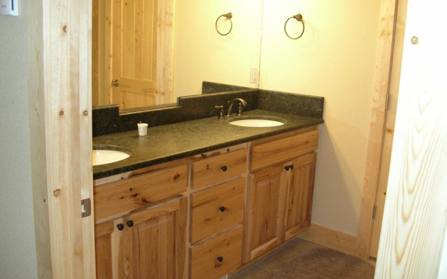 Pineview Lodge