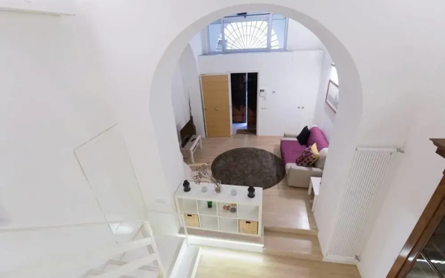 Travel & Stay - Parione