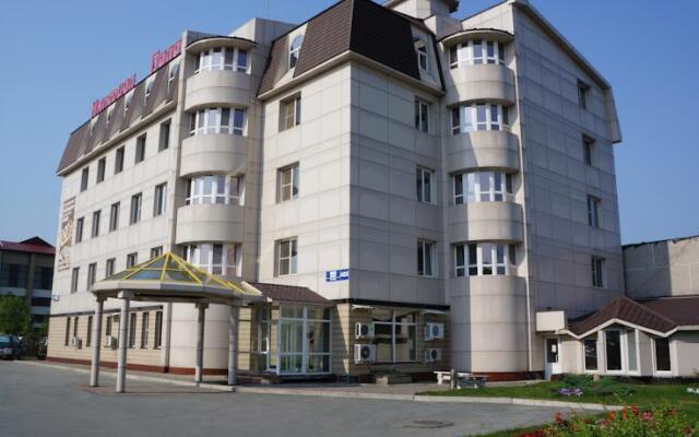 Гостиница Империал Палас в Южно-Сахалинске 3 отзыва об отеле, цены и фото номеров - забронировать гостиницу Империал Палас онлайн Южно-Сахалинск вид на фасад