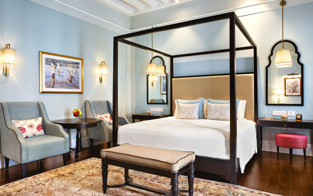 Taj Connemara