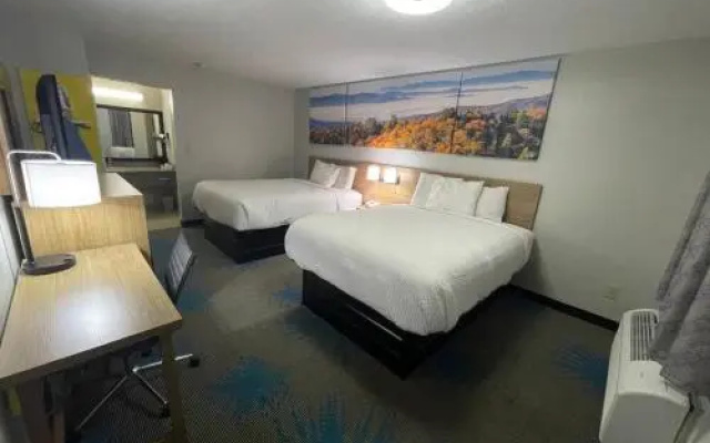 Days Inn by Wyndham Savannah
