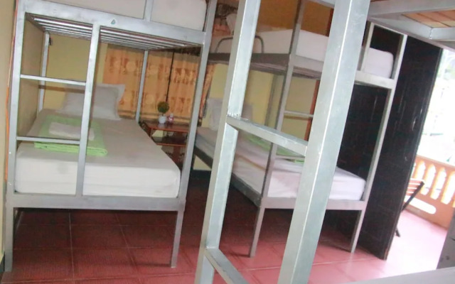 Van Anh Hostel