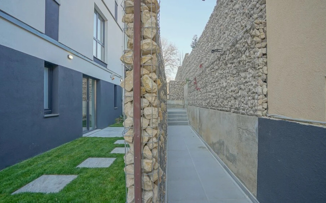 CN2i Luxury Accommodation Bobalna