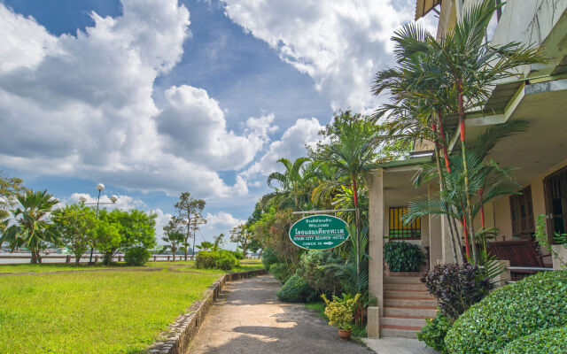 Отель Krabi City Seaview Hotel Таиланд, Краби - отзывы, цены и фото номеров - забронировать отель Krabi City Seaview Hotel онлайн вид на фасад