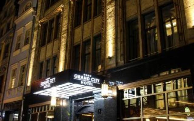 Отель GRAND CITY HOTEL Wrocław Польша, Вроцлав - отзывы, цены и фото номеров - забронировать отель GRAND CITY HOTEL Wrocław онлайн вид на фасад