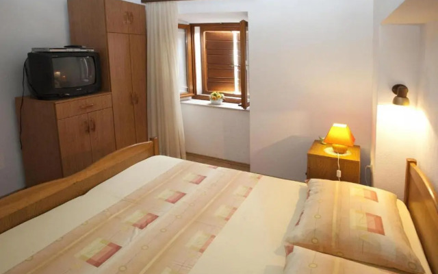 Apartment Marija-15m from the sea