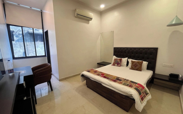 Hotel Golden Leaf