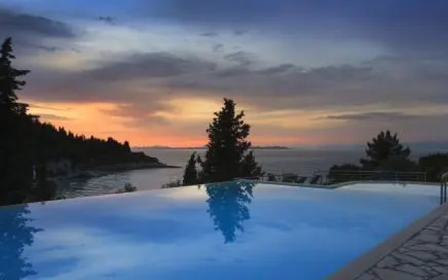 Glyfada House