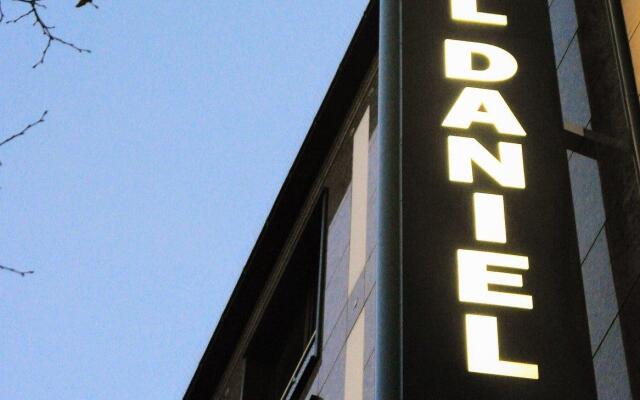 Hotel Daniel вид на фасад