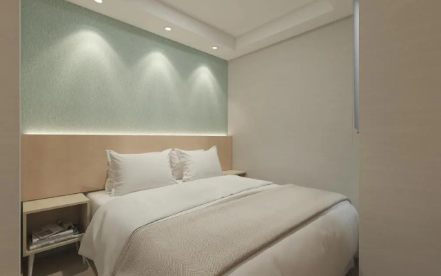Eightin Hotel Sudirman Jakarta