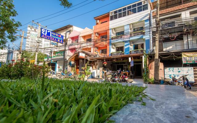 Отель Nong Guest House вид на фасад
