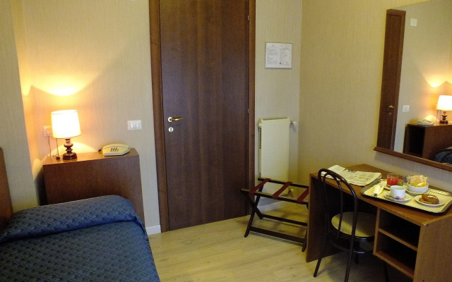 Hotel Consul