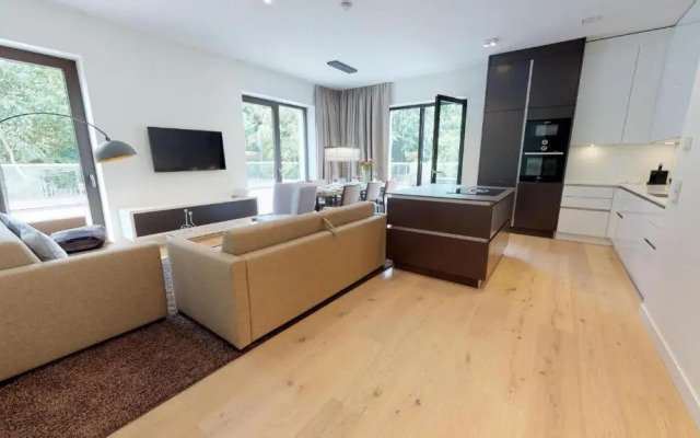 White Pearl Apartment 4.10