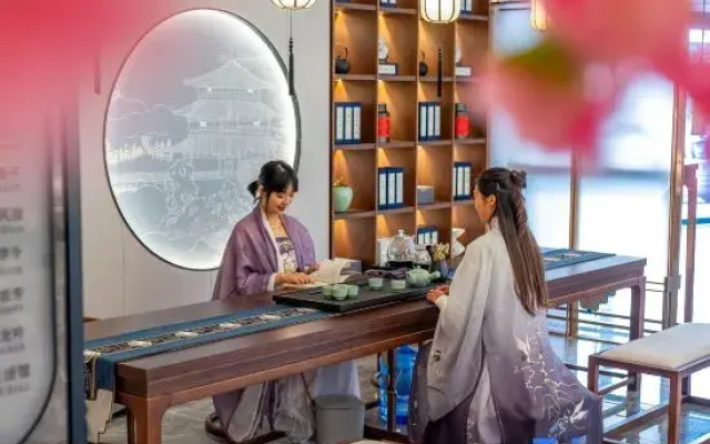 Moshang Qingju Hotel (Shenqiu  North Station . LongdingGuomao Branch)