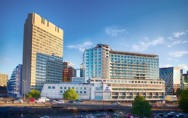 Отель Hilton London Metropole вид на фасад