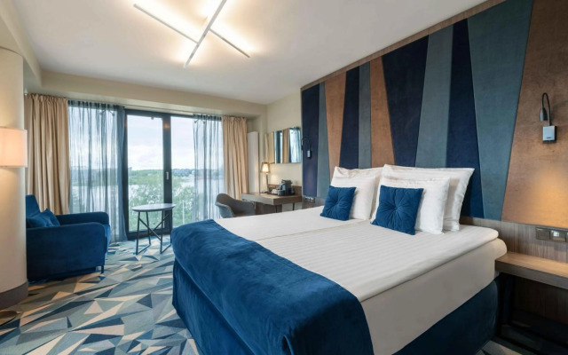 Отель Wellton Riverside Spa 
