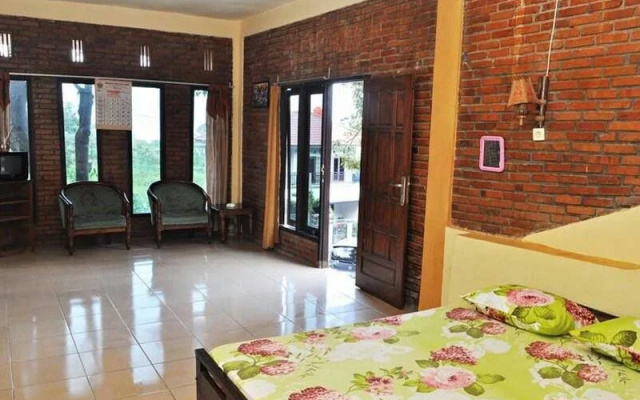 Villa Pacet Damar Sewu