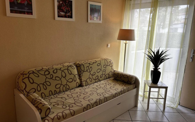 Sea-close Apartment for 2