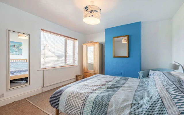 2 Tregof Terrace