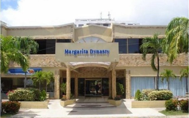 Margarita Dynasty Hotel & Suites in Porlamar, Venezuela from 152$, photos, reviews - zenhotels.com hotel front
