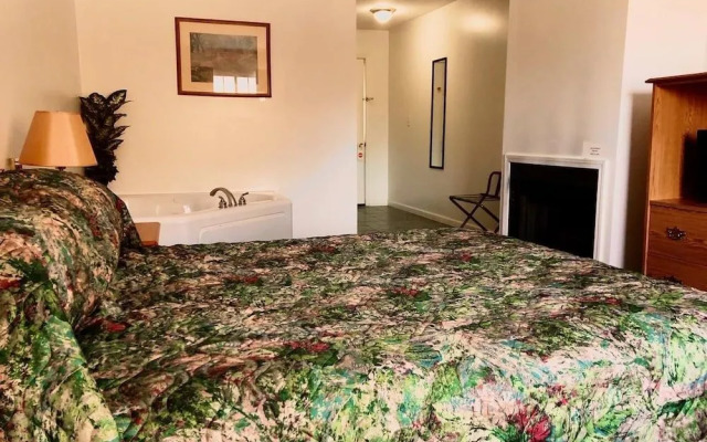 Trailside Inn