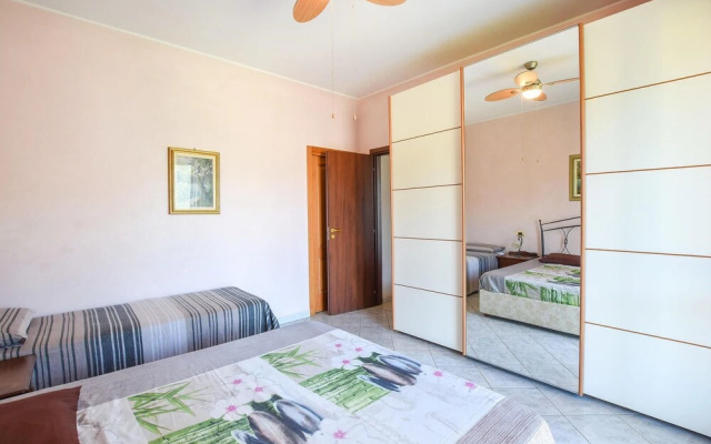 Beautiful Apartment in Monte Isola With 1 Bedrooms and Wifi