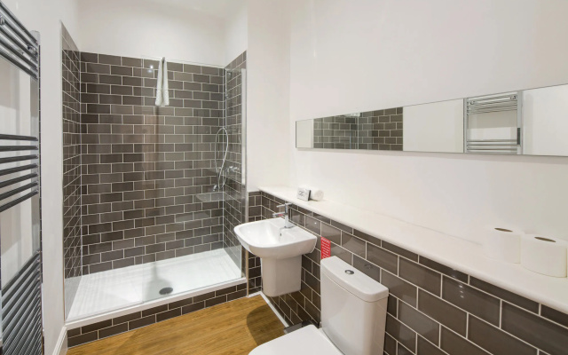 Edinburgh Castle Apartments and Suites