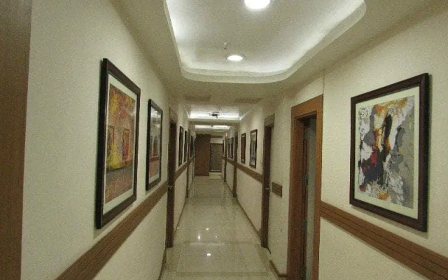 Shreemaya Hotel