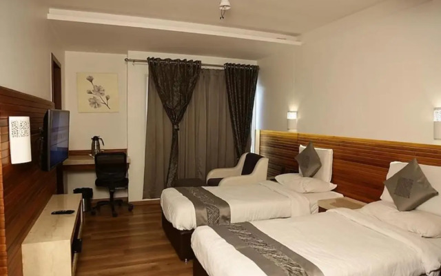 Capital O 16115 Hotel Solitaire