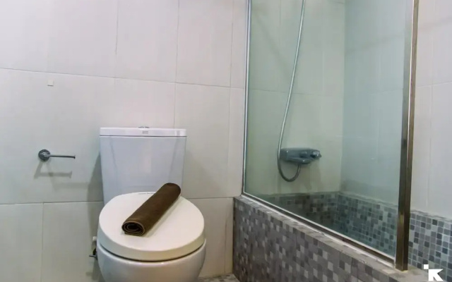 Elegant 2Br With Extra Room Apartment At Sudirman Tower Condominium