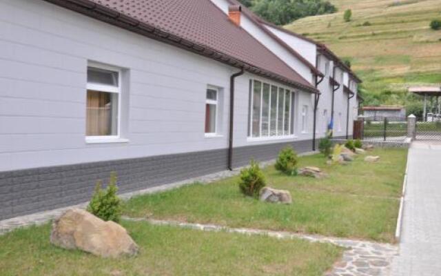 Гостиница Strelec Hotel Complex Украина, Поляна - отзывы, цены и фото номеров - забронировать гостиницу Strelec Hotel Complex онлайн вид на фасад