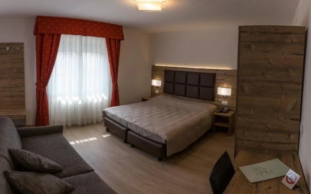 Hotel 3 Pini