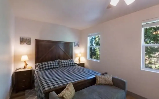 Scenic Wonders Half Dome Loft 3 Bedroom