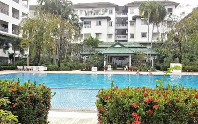 Baan Suan Lalana Modern Ground Floor Studio Apartment Pattaya