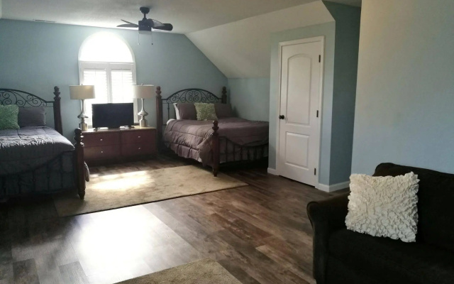 Harbour Square Suites